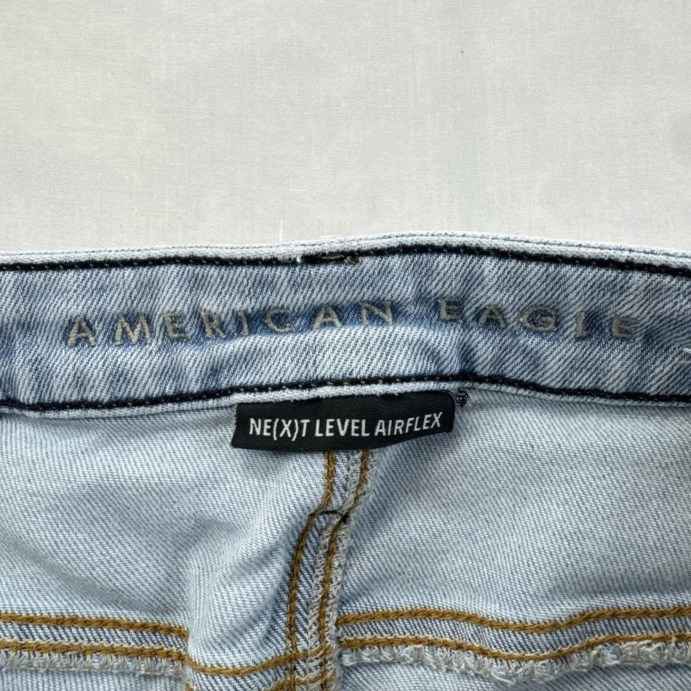 American Eagle Next Level Airflex Men's 28x32 Light Wash Straight Leg Jeans